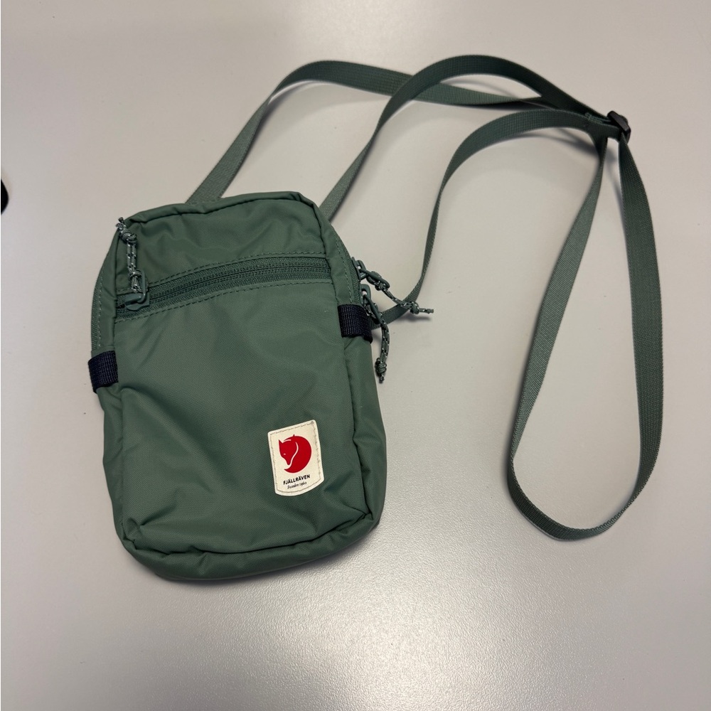 Fjallraven High Coast Pocket Crossbody Like New